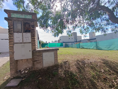 Valle Escondido - Los Aromas - Lote En Venta
