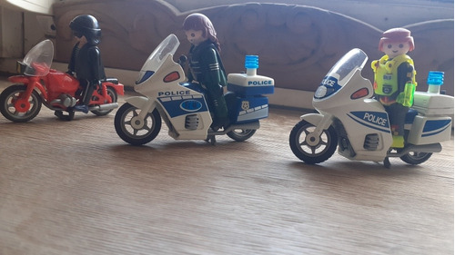 Lote De 3 Playmobil En Motos