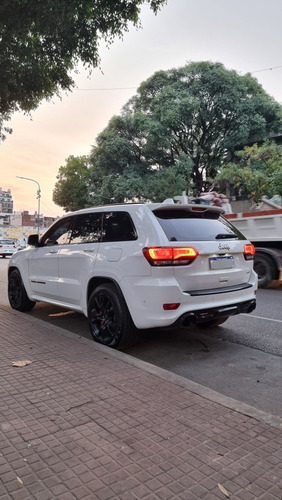 Imagen 6 de 14 de Jeep Grand Cherokee 2018 6.4 Srt Atx 465hp At