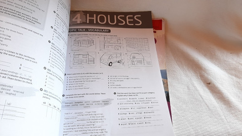 Imagen 5 de 9 de Choices Intermediate Student's + Work Book Pearson