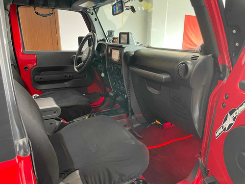 Imagen 13 de 15 de Jeep Wrangler 2010 3.8 Rubicon 4x4 At