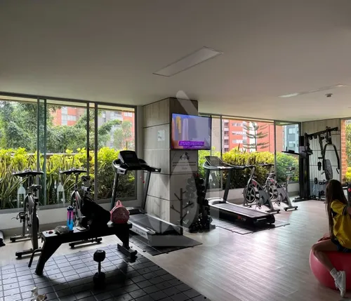 En Venta Apartamento Sector Loma De Los Mesa Envigado Piso Alto