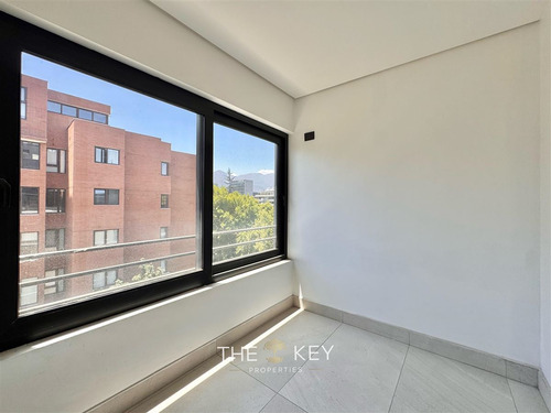 Departamento En Venta De 2 Dorm. En Vitacura
