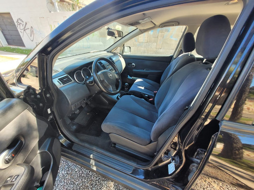 Nissan Tiida 1.8 Visia