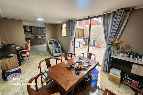 Amplia Casa En Venta Maipu Av El Rosal