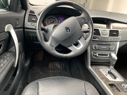 Imagen 10 de 15 de Renault Safrane Privilege Modelo 2014