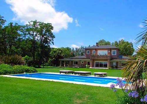 Venta Campo De 58hs Con Casco Moderno En Lobos