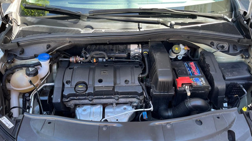 Peugeot 2008 1.6 Feline