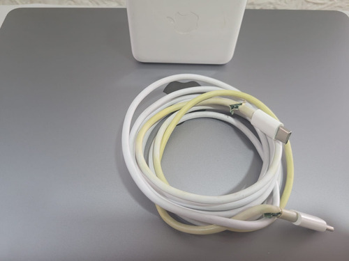 Apple Macbook Pro 13 2017 Core I5-7th / Ram 8gb / Ssd 256gb Gris (Usado)