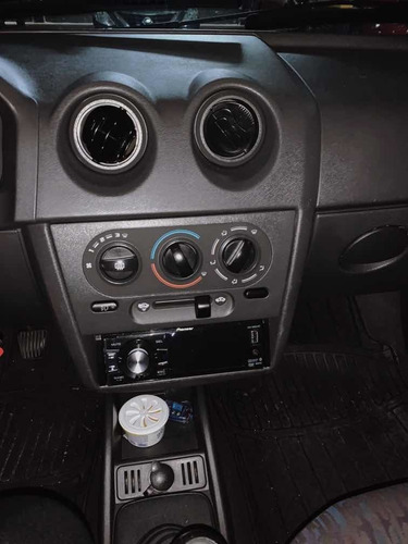 Chevrolet Celta 2p