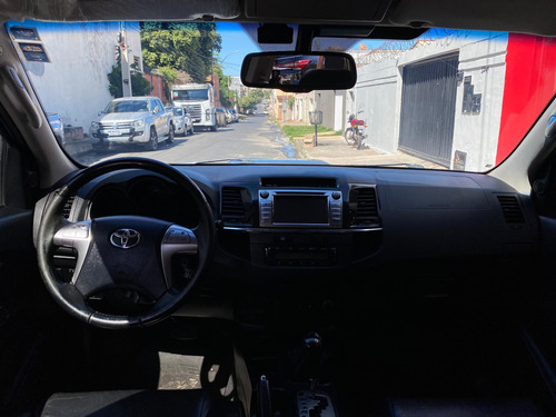 Toyota Hilux SW4 3.0 Srv 7l 4x4 Aut. 5p