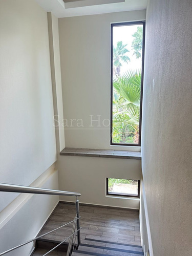 Imagen 22 de 30 de Venta De Casa En Puerto Cancun Frente A Canal
