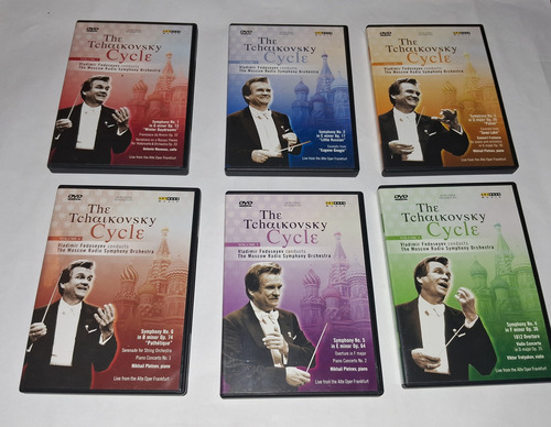Box C/ 6 Dvd Tchaikovsky: Sinfonia 1,2,3,4,5 E 6. Ciclo. Edição Limitada