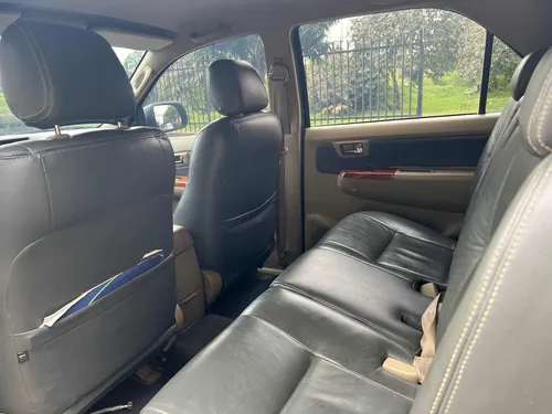 Toyota Fortuner 4.0 Sr5