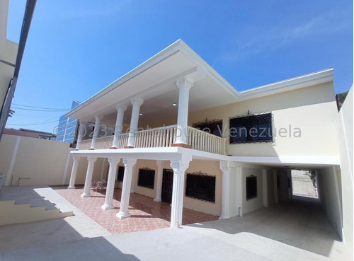 Yilmer Salazar Vende Casa En Urbanización El Limón En Maracay 23-24381 Yjs