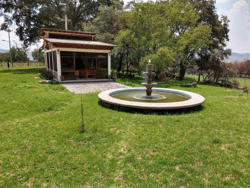 Gran Oportunidad! Terreno Con Construcciones Diversas