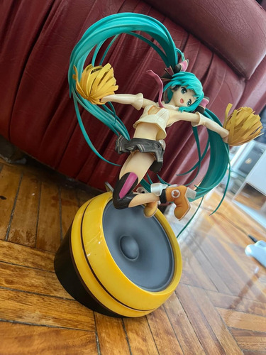 Figura Hatsune Miku Cheerful Original De Sega (Usado)
