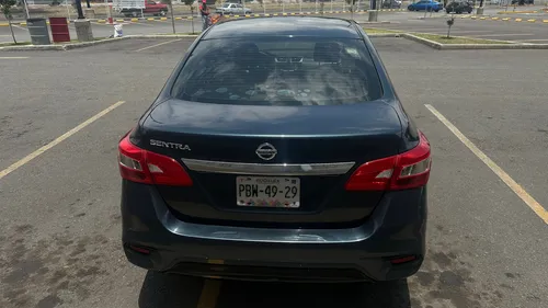 Nissan Sentra 1.8 Advance Mt