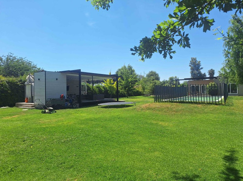 Parcela Con 2 Casas Independientes