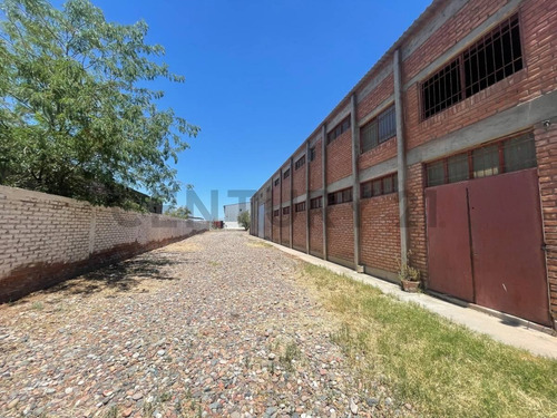 Imagen 9 de 10 de Century 21 Barroso Vende Galpon