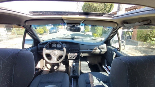 Imagem 8 de 9 de Volkswagen Santana Gls