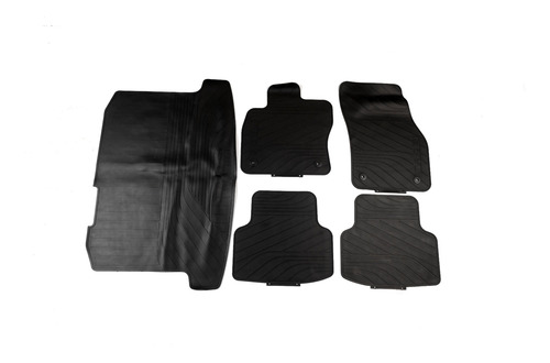 Imagen 5 de 7 de Kit Alfombra Habitáculo Baúl Volkswagen Taos 2021