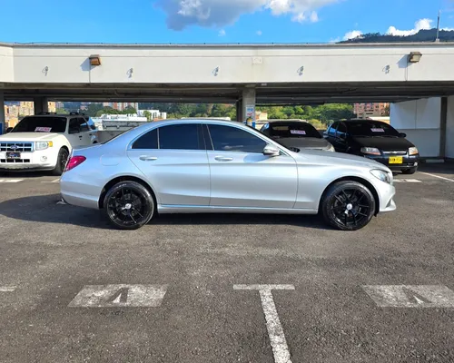 Mercedes Benz Avantgarde C180 2017 At 1.6t Kms 108.200 Sura