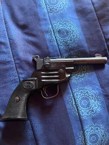 Pistola Munisalva Mendoza K-62