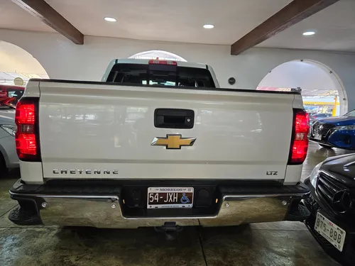 Chevrolet Cheyenne 5.3 2500 Crew Cab LTZ 4x4 At