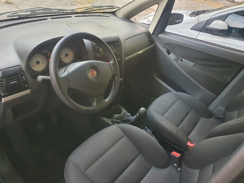 Fiat Idea 1.8 Elx Flex 5p 2010