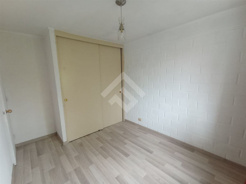 Casa En Venta De 3 Dorm. 2 Baños Portal Oeste En Cerrillos