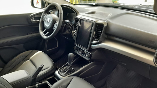 Imagen 3 de 18 de Fiat Toro Volcano