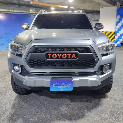 Imagen 3 de 12 de Toyota Tacoma
