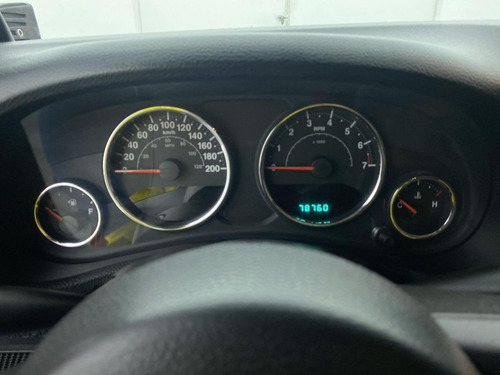 Imagen 14 de 25 de Jeep Wrangler Unlimited 3.6 2014
