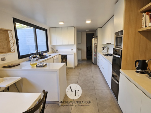 Moderna Y Linda Casa En Condominio En Bernardo Larraín