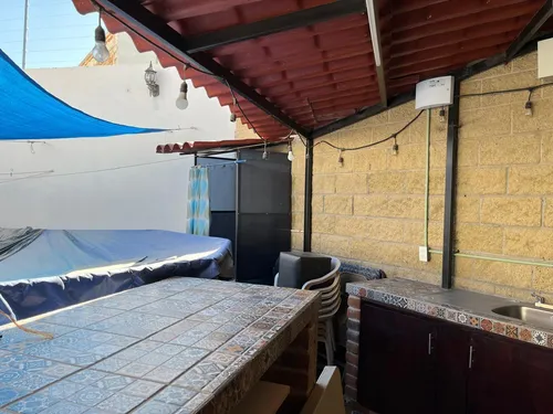 Casa En Venta En Mayorazgo Santa Lucía, Leon, Gto. De Las Mas Amplias En Terreno Y Construcción