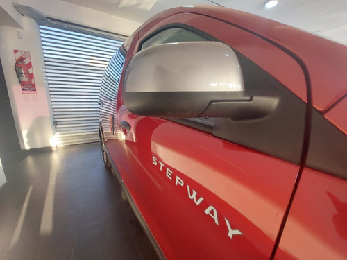 Imagen 4 de 18 de Renault Kangoo Stepway 1.6