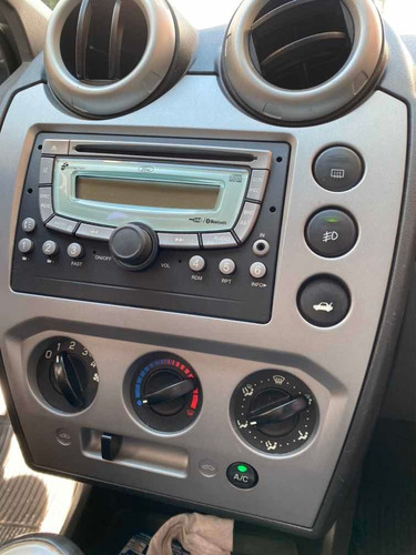 Ford Fiesta 2011 1.0 Flex 5p