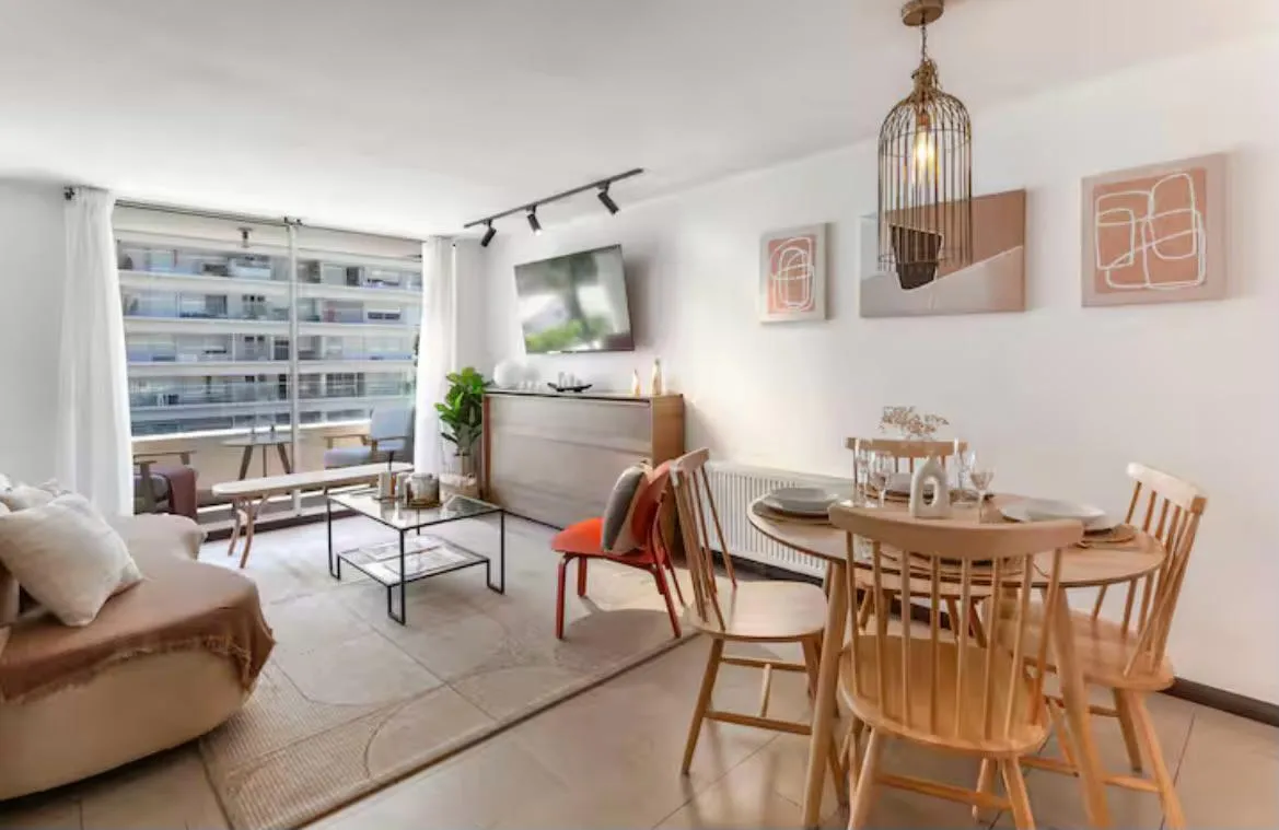 Imagen 3 de 26 de Moderno Departamento En Las Condes A Pasos De Parque Arauco