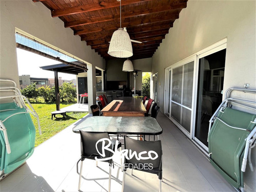 Casa En Venta En Pilar Del Este, Barrio San Alfonso, Pilar, G.b.a. Zona Norte
