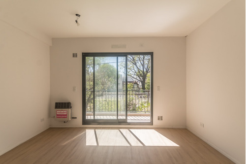 Monoambiente . Venta . Apto Crédito. Balcón . Saavedra .