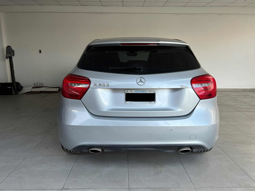 Imagen 6 de 15 de Mercedes Benz A 200 Style B.efficiency 2014