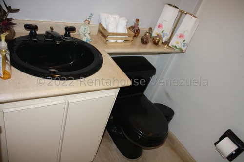 Ana Torres. Casa En Venta 2311877 En El Cafetal