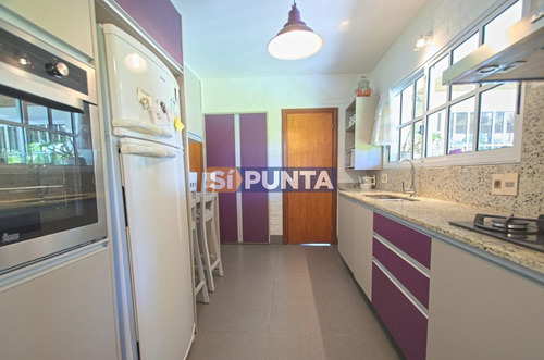 Imagen 8 de 30 de Casa En La Arbolada A La Venta