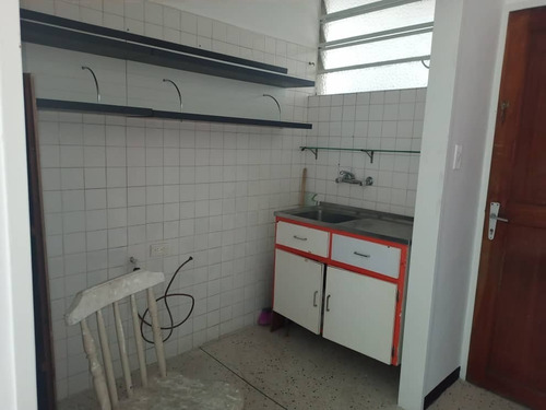 Imagen 5 de 13 de Apartamento En Venta Municipio Libertador Las Acacias Caracas