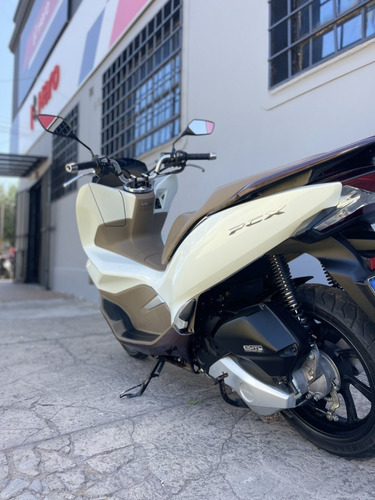 Imagen 4 de 17 de Honda Pcx 150 Mod 2020 Igual 0km Scooter Sport Motors