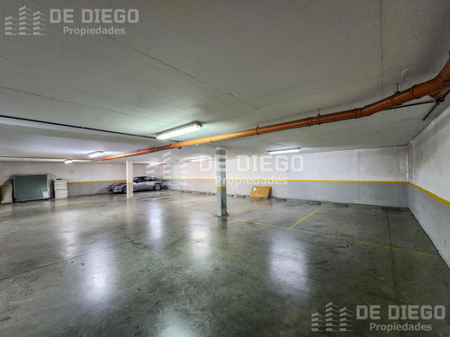 Venta Oficina De 260 M2 Con 4 Cocheras En Edificio One World, Olivos, Vicente Lopez