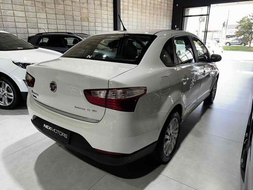 Fiat Grand Siena 1.6 MPI ESSENCE 16V FLEX 4P MANUAL
