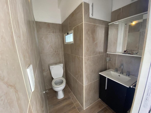 Imagen 11 de 19 de Venta, Villa Maipú, Ph Al Fondo Para Dos Familias, En 3 Plantas, Patio Y Terraza