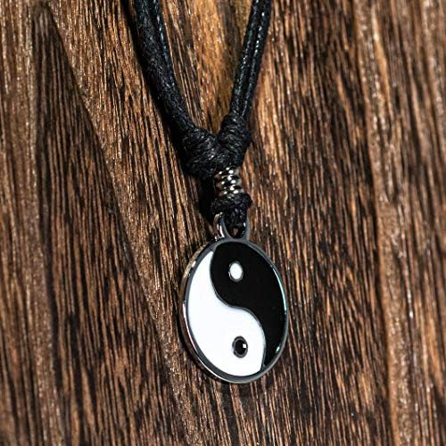 Colgante Bluerica Yin Yang En Collar De Cuerda Negra Ajustab